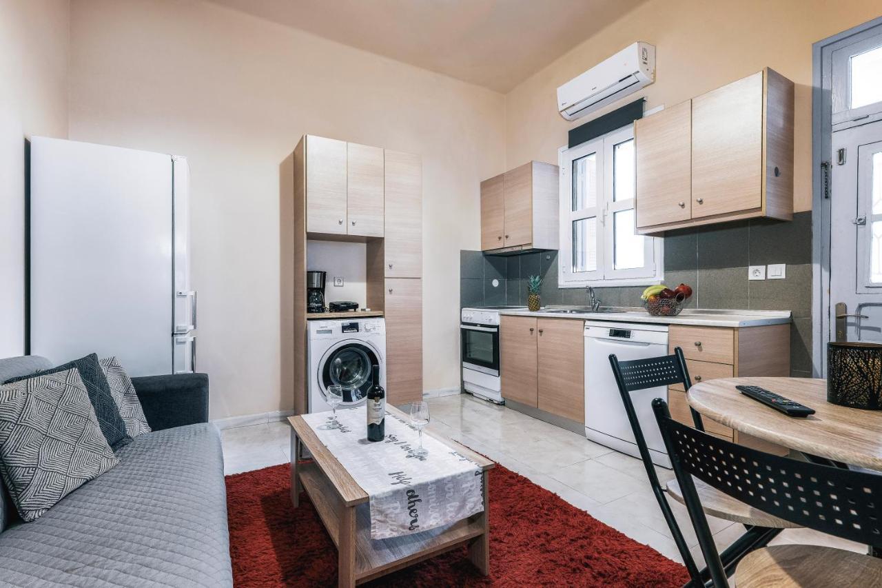 Eddy's Apartment